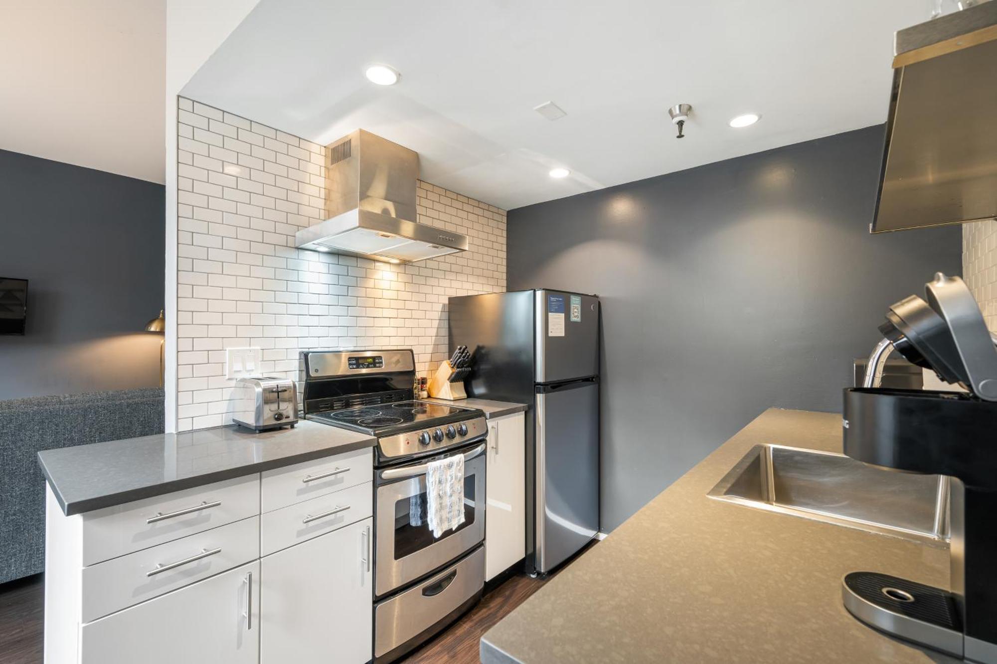 Oxford Apartment By At Mine Hospitality Seattle Exterior foto
