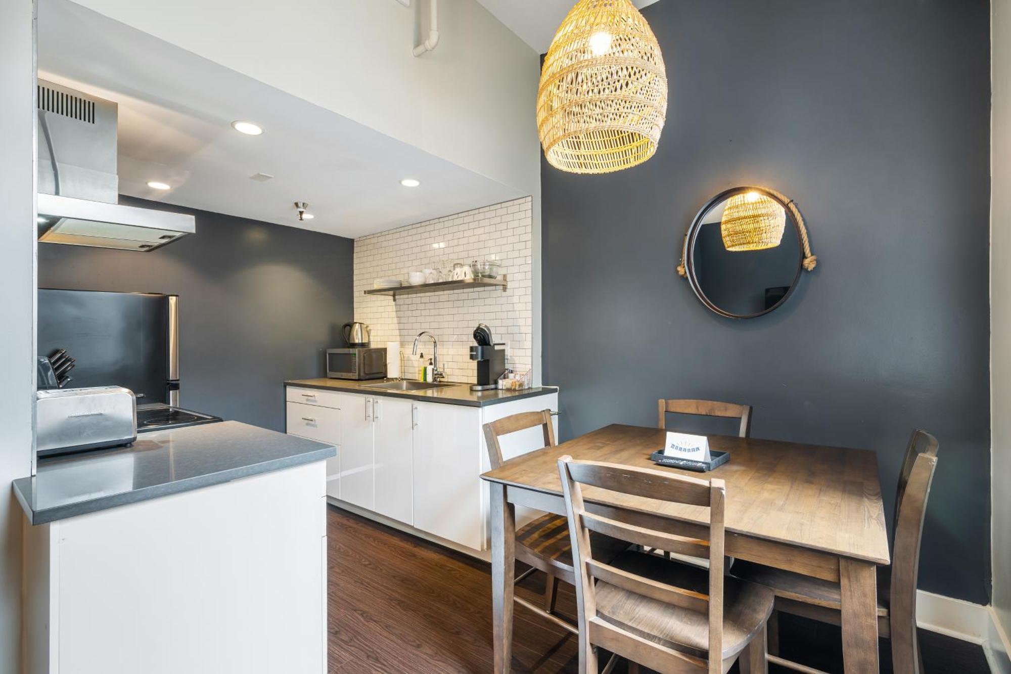 Oxford Apartment By At Mine Hospitality Seattle Exterior foto